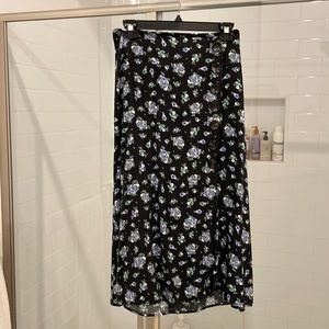 Stradivarius Floral skirt